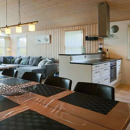 Luxury Retreat With - By Traum *